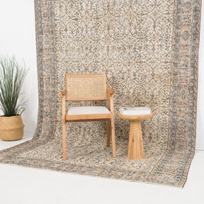 Lyravyn - Vintage Turkish Area Rug