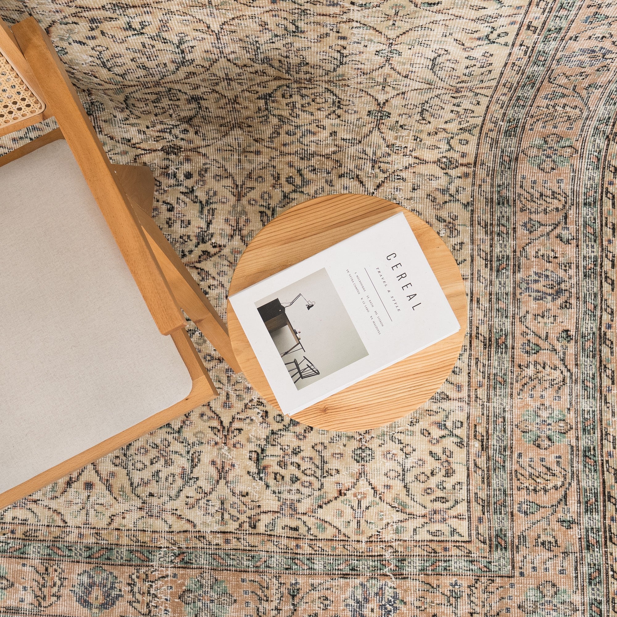 Lyravyn - Vintage Turkish Area Rug