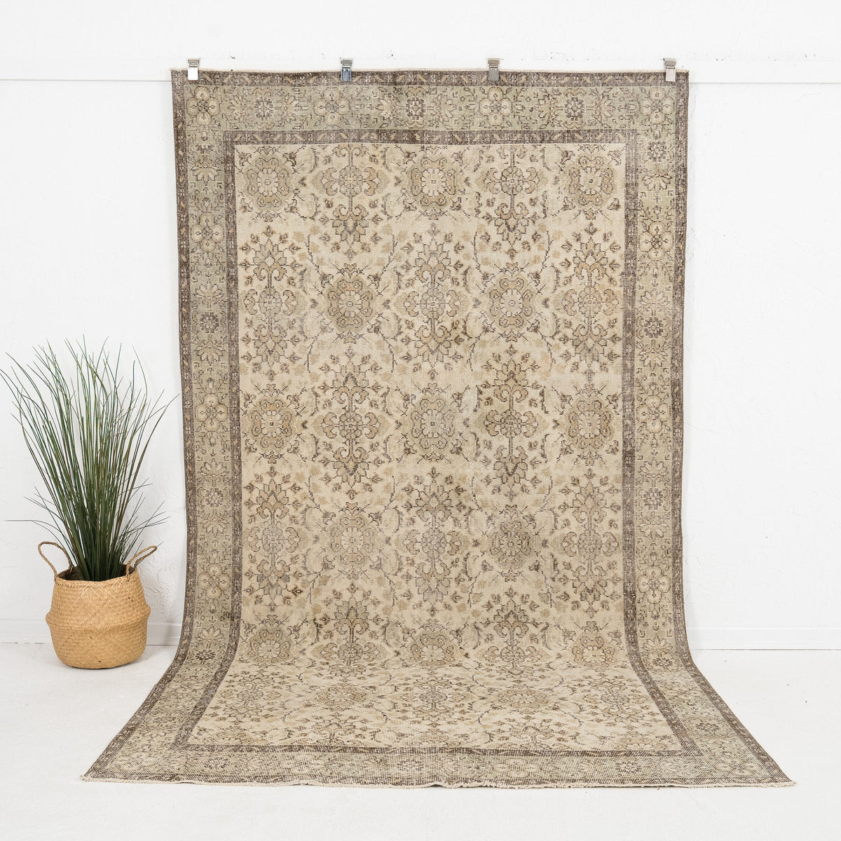 Elvarise - Vintage Turkish Area Rug