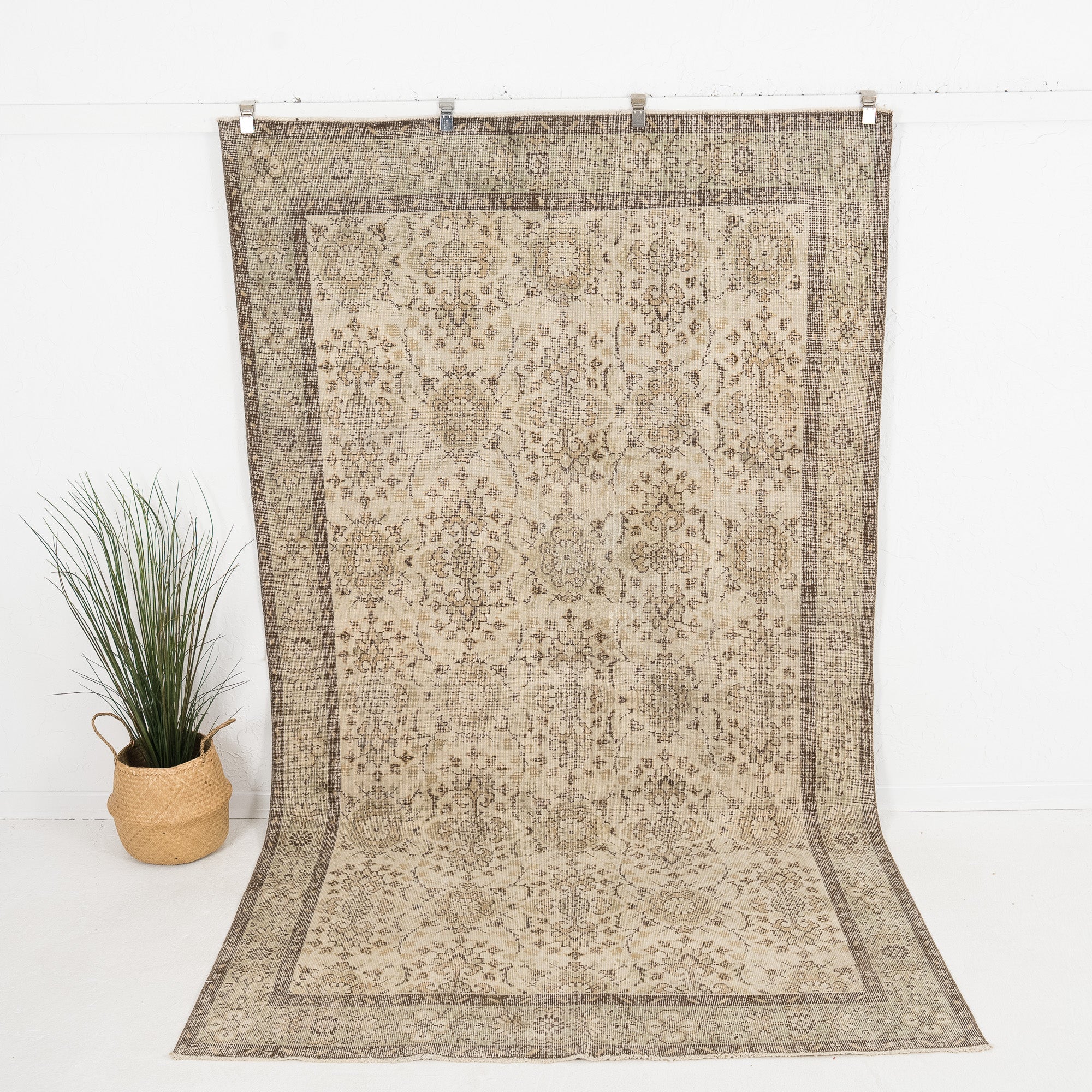 Elvarise - Vintage Turkish Area Rug