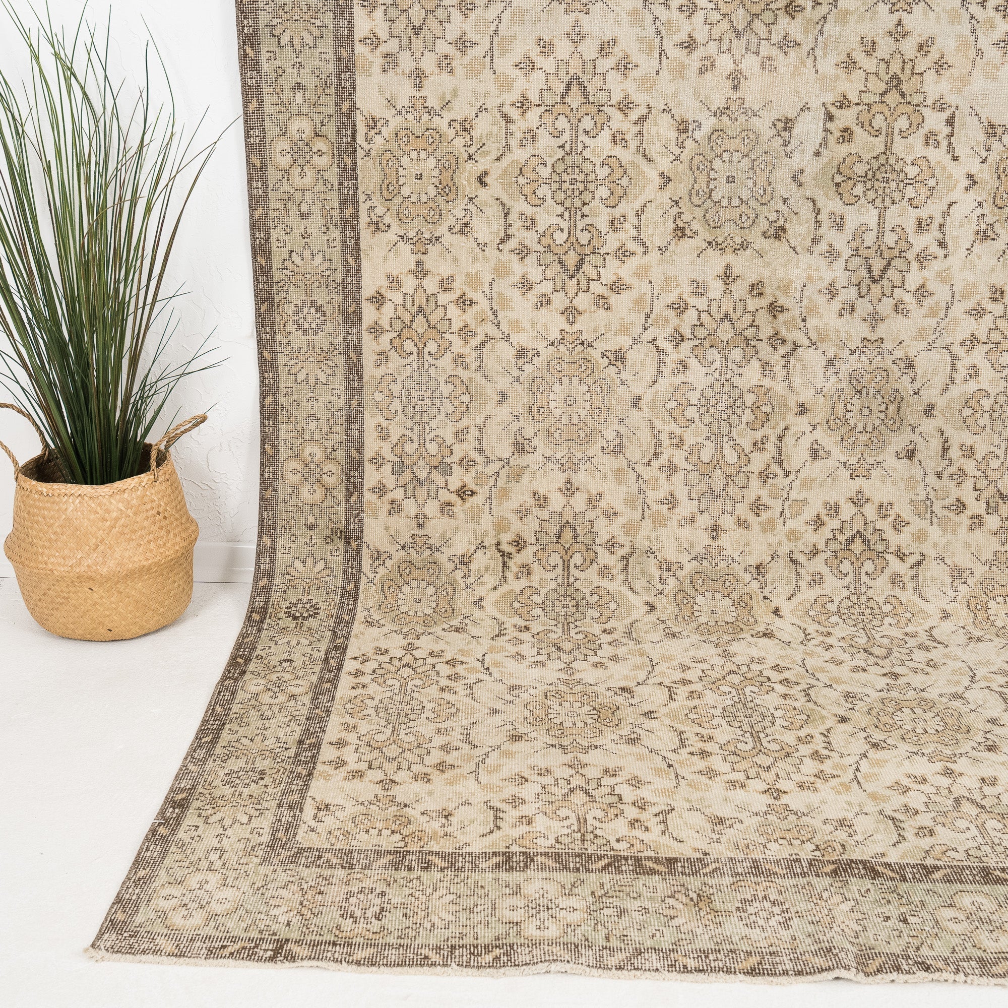 Elvarise - Vintage Turkish Area Rug