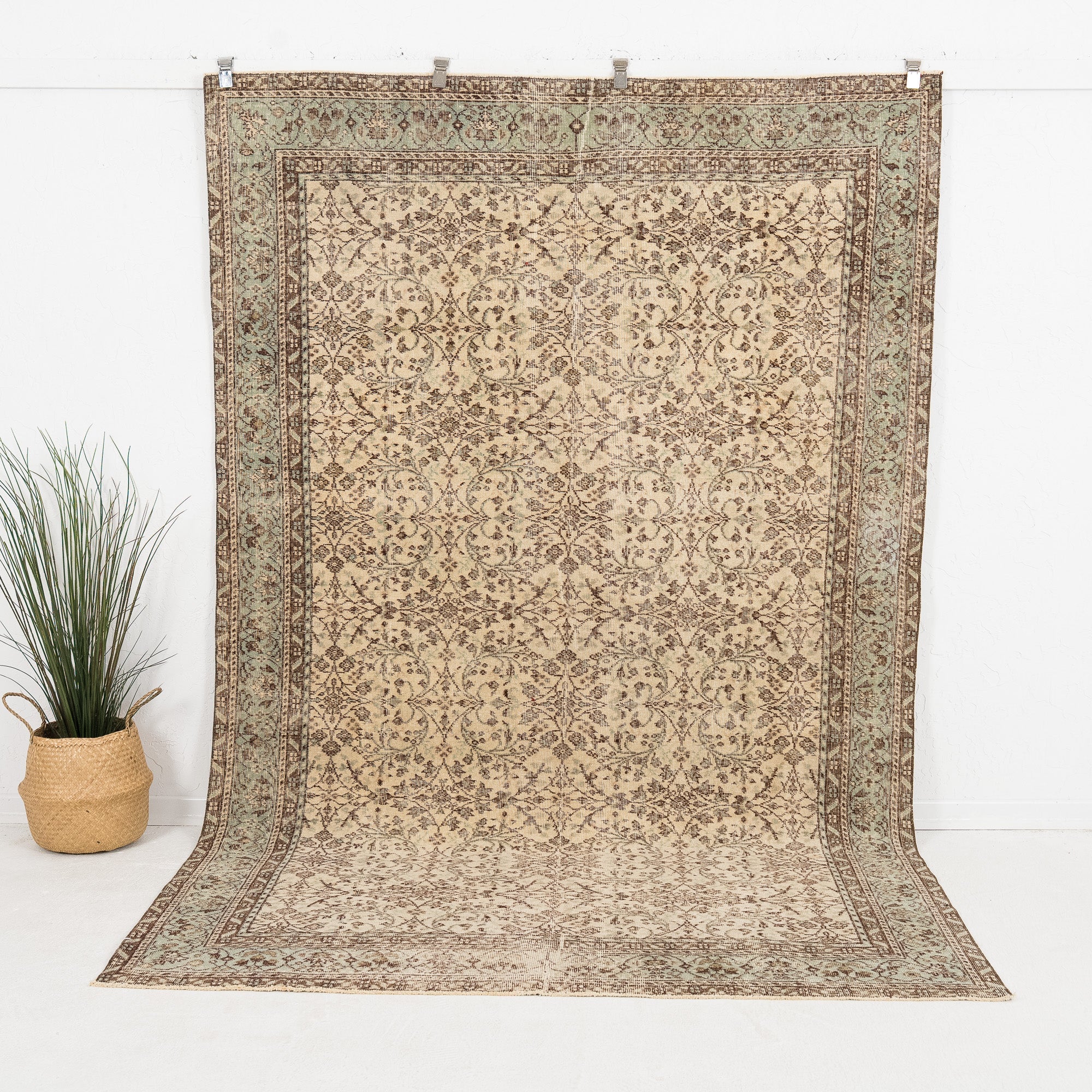 Jalindra - Vintage Turkish Area Rug