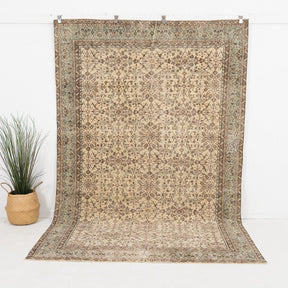Jalindra - Vintage Turkish Area Rug
