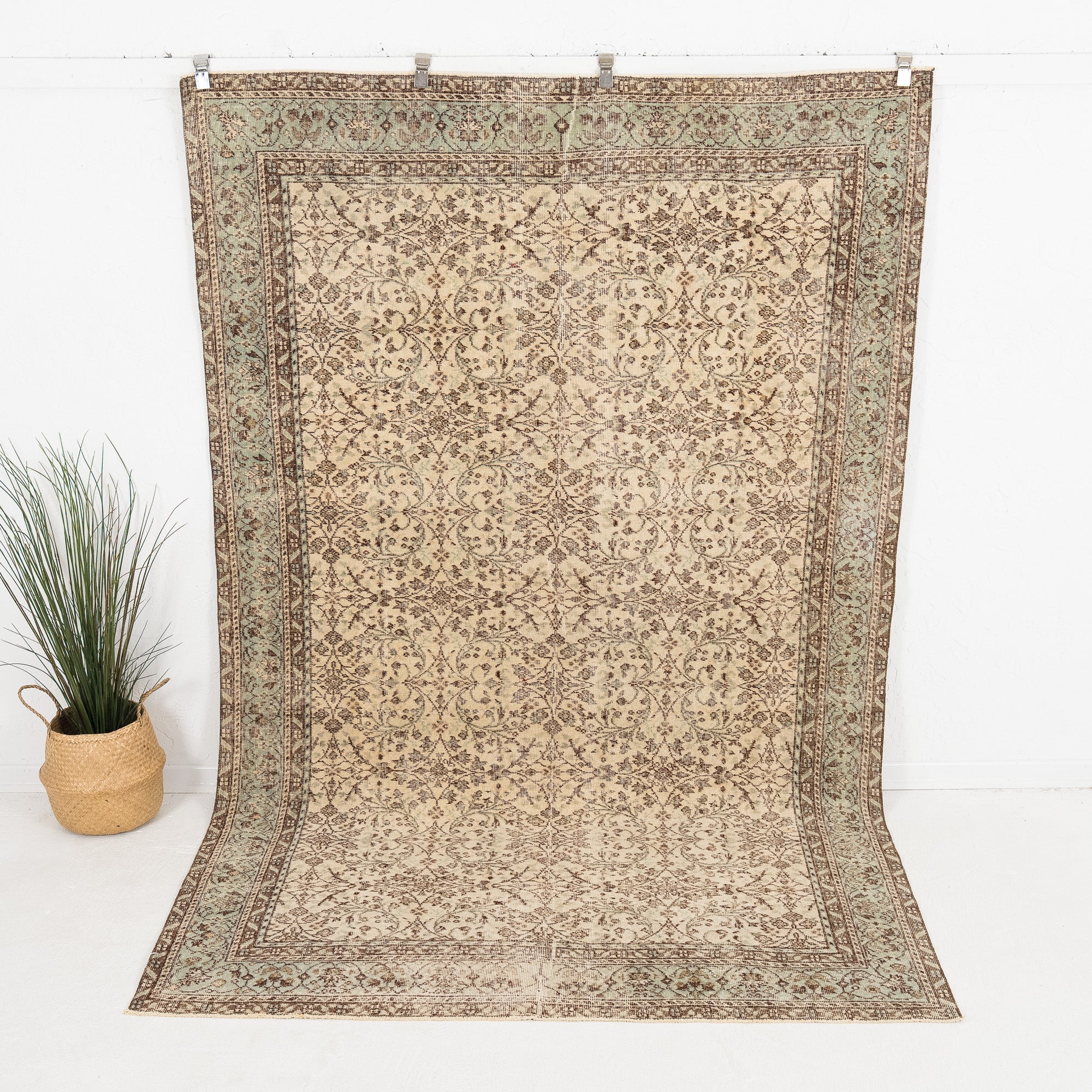 Jalindra - Vintage Turkish Area Rug