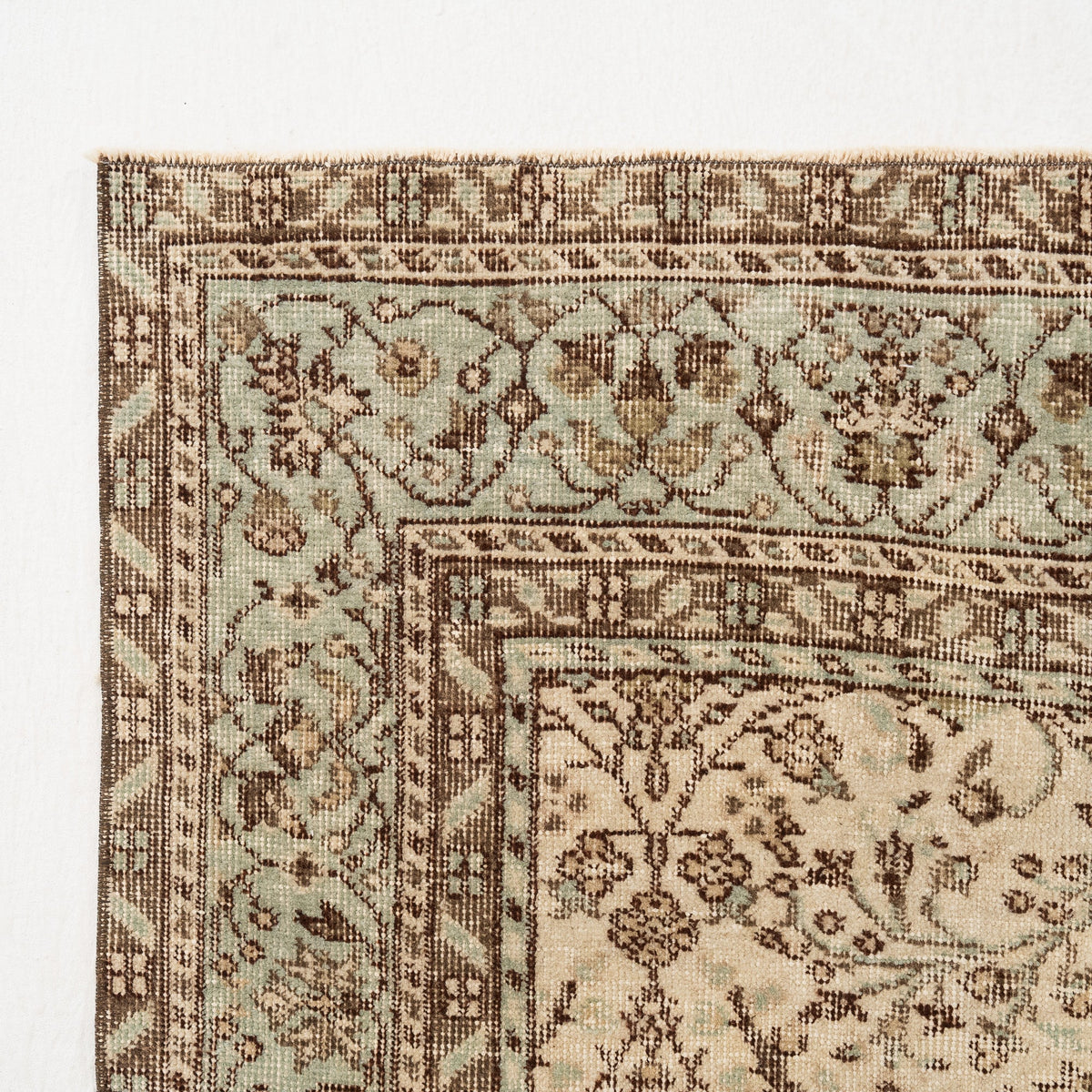 Jalindra - Vintage Turkish Area Rug