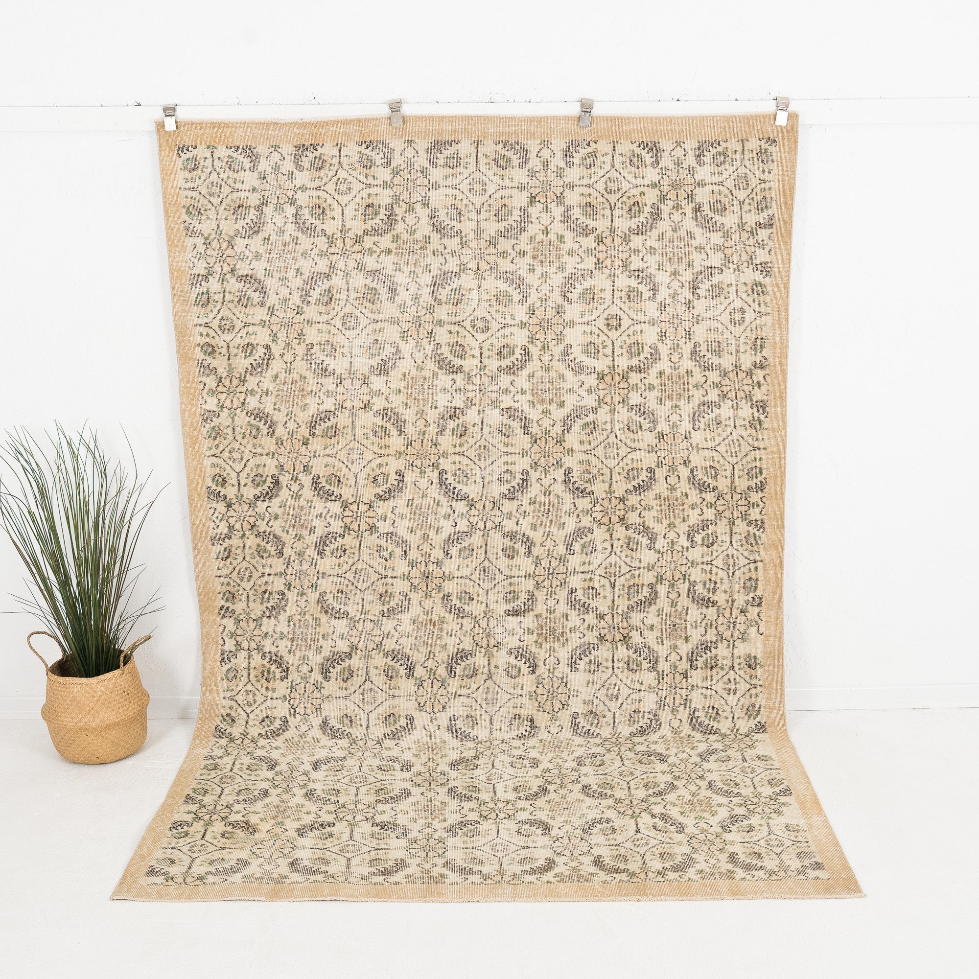Riselith - Vintage Turkish Area Rug