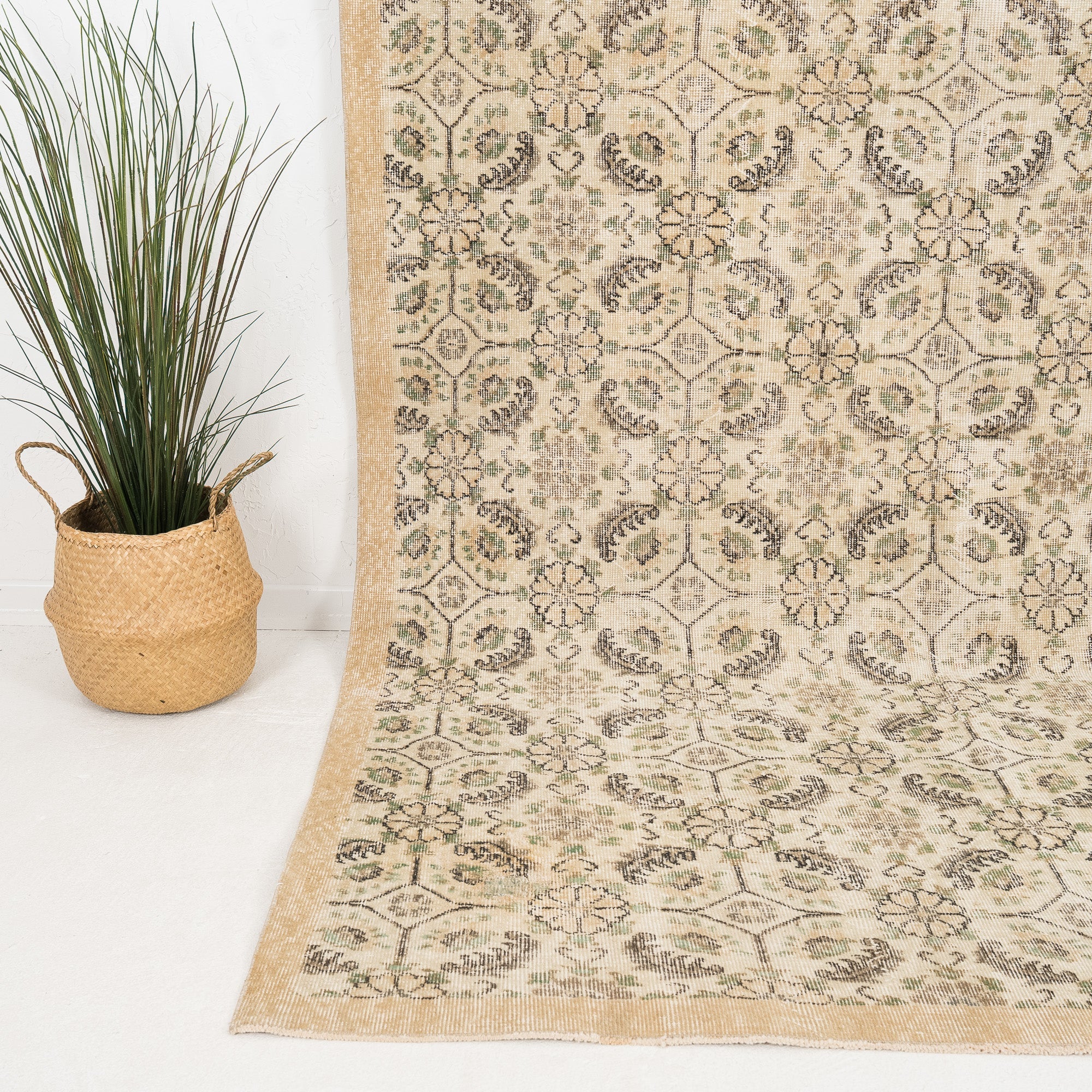 Riselith - Vintage Turkish Area Rug