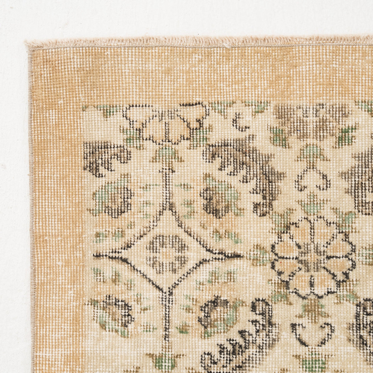 Riselith - Vintage Turkish Area Rug