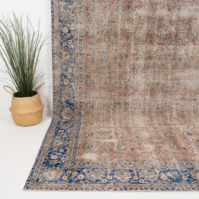 Maerielle - Vintage Turkish Area Rug