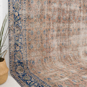 Maerielle - Vintage Turkish Area Rug