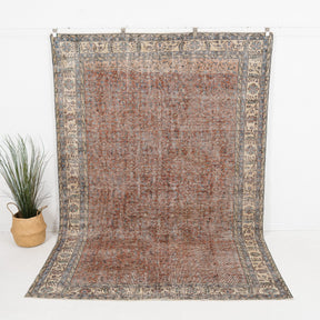 Taeloria - Vintage Turkish Area Rug