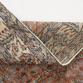 Taeloria - Vintage Turkish Area Rug