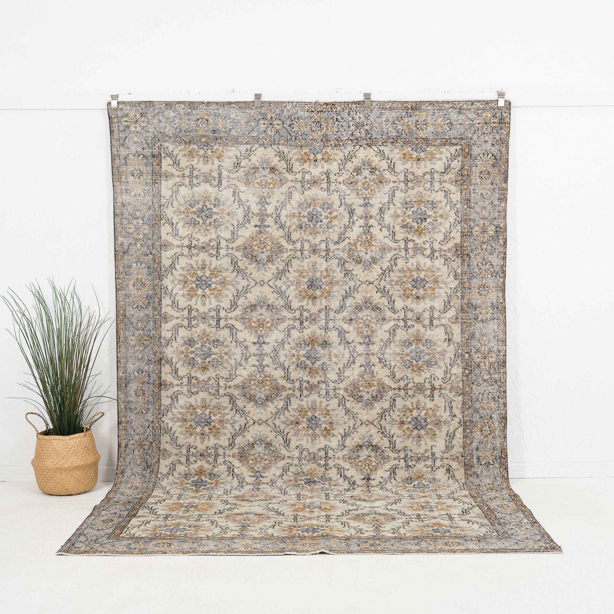 Velindrae - Vintage Turkish Area Rug