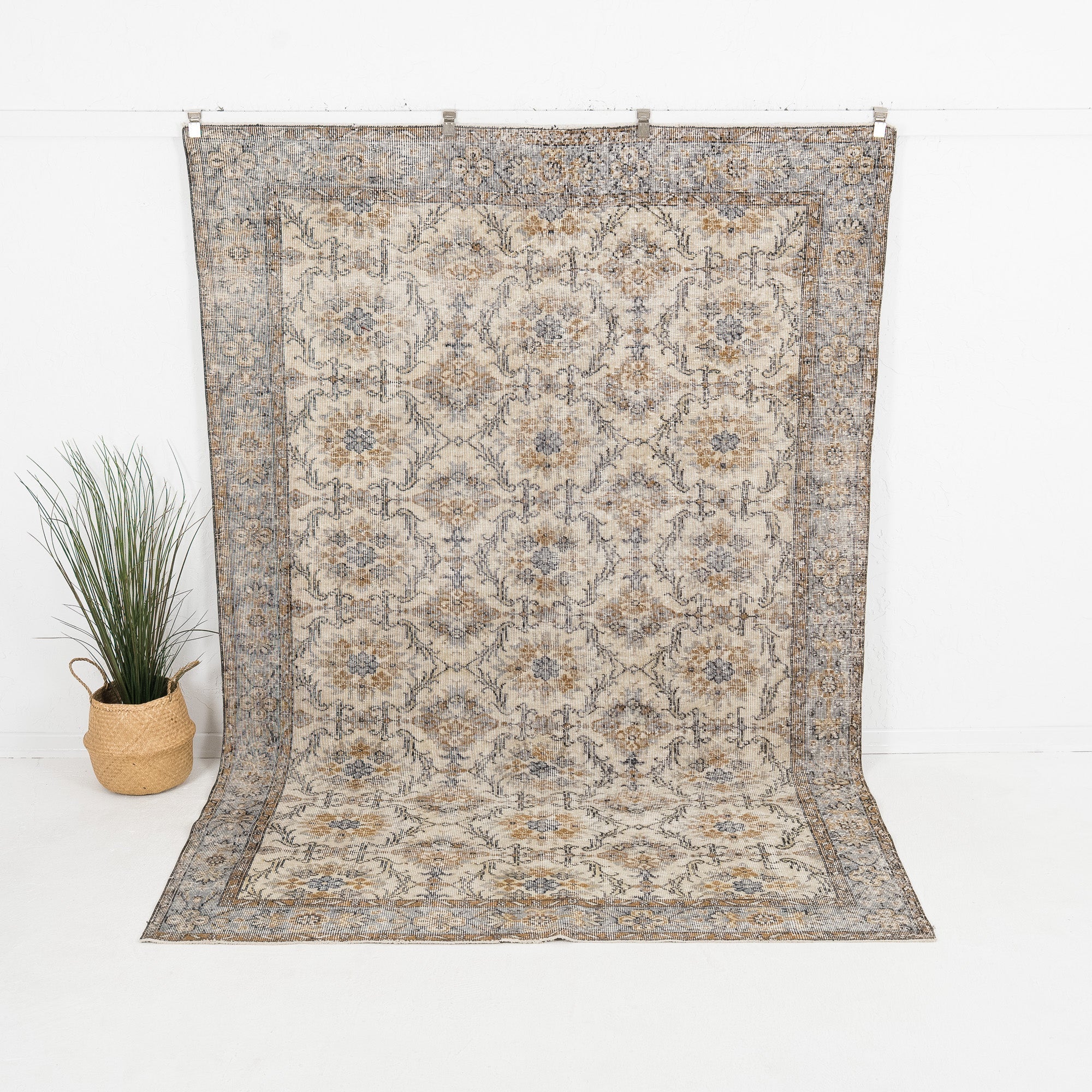 Velindrae - Vintage Turkish Area Rug