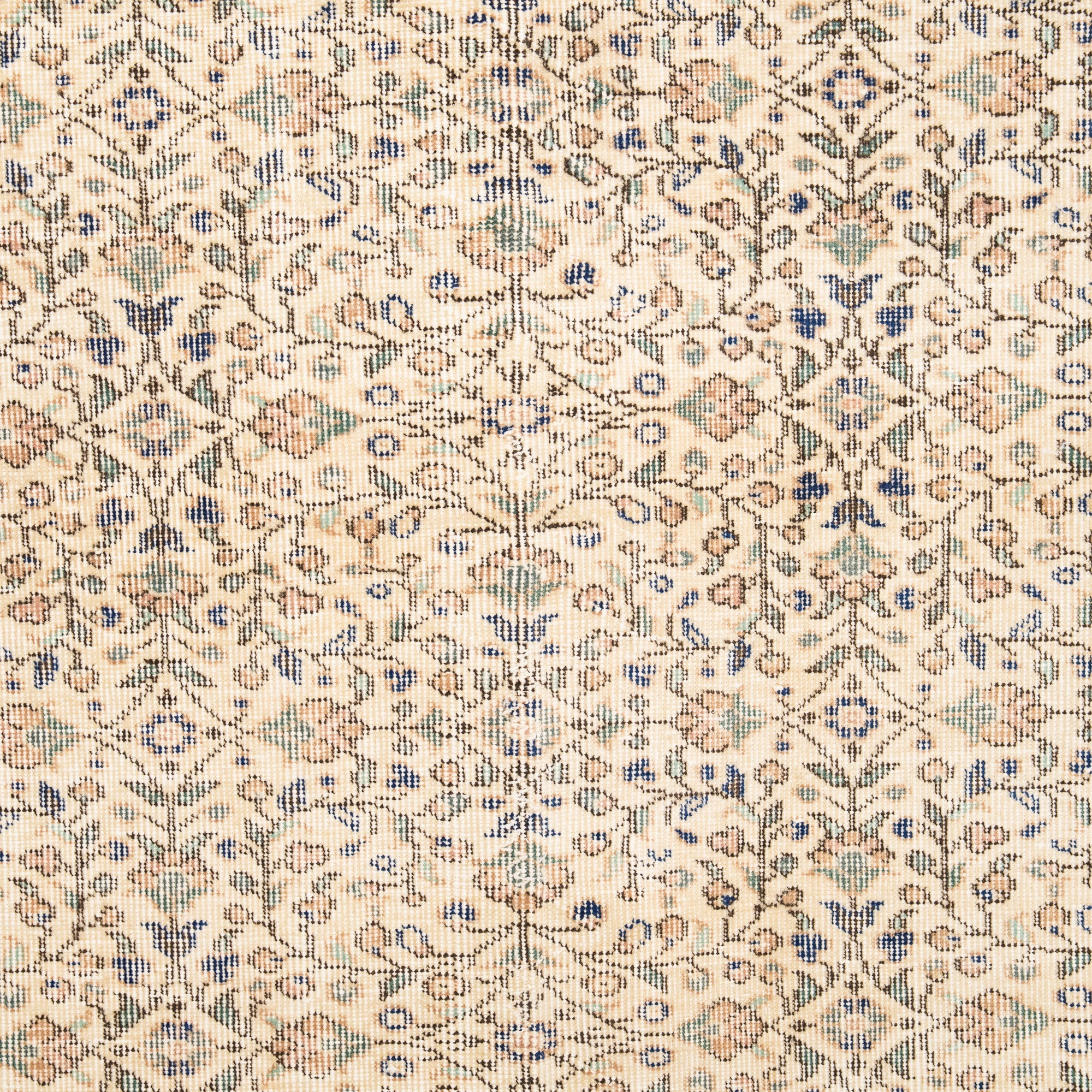 Elanive - Vintage Turkish Area Rug
