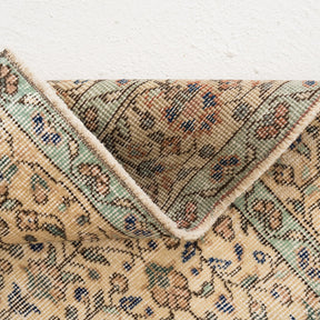 Elanive - Vintage Turkish Area Rug
