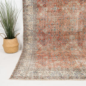 Soralia - Vintage Turkish Area Rug