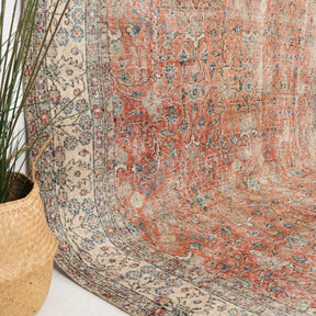 Soralia - Vintage Turkish Area Rug