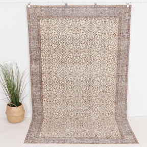 Delinaria - Vintage Turkish Area Rug