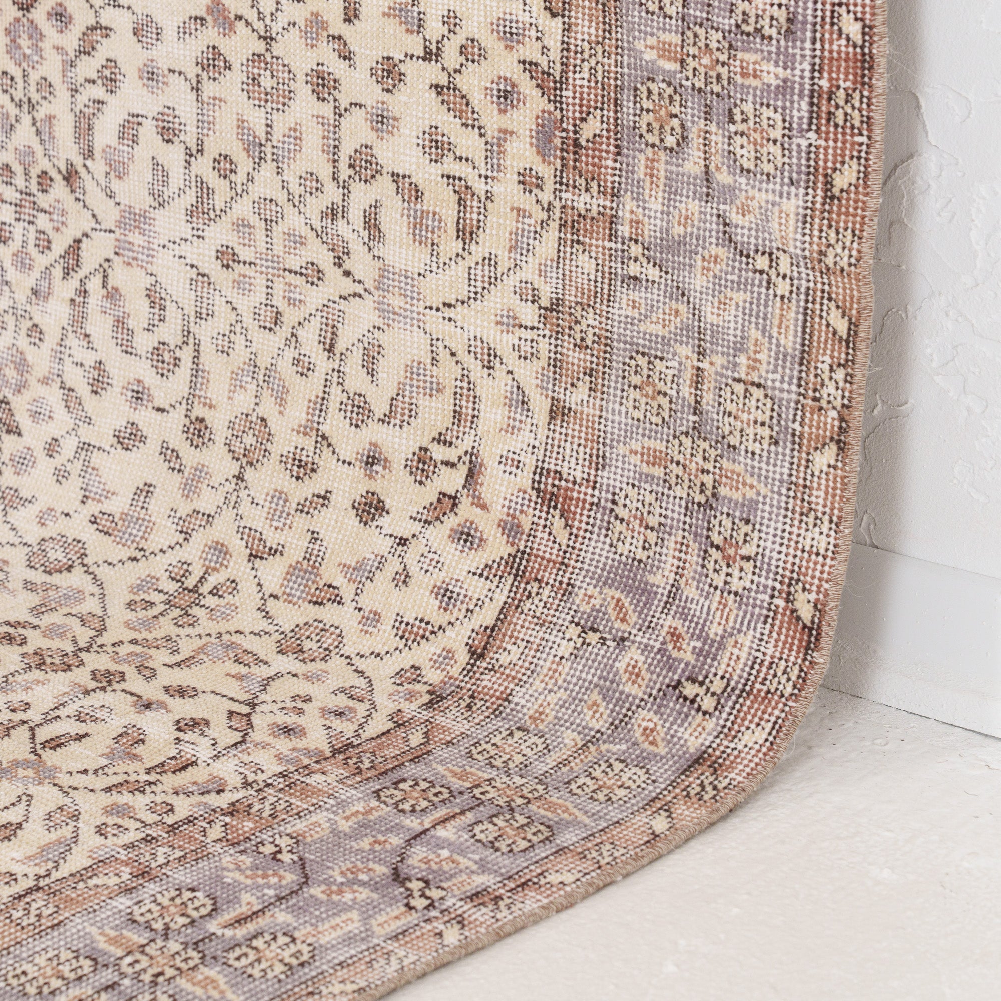 Delinaria - Vintage Turkish Area Rug