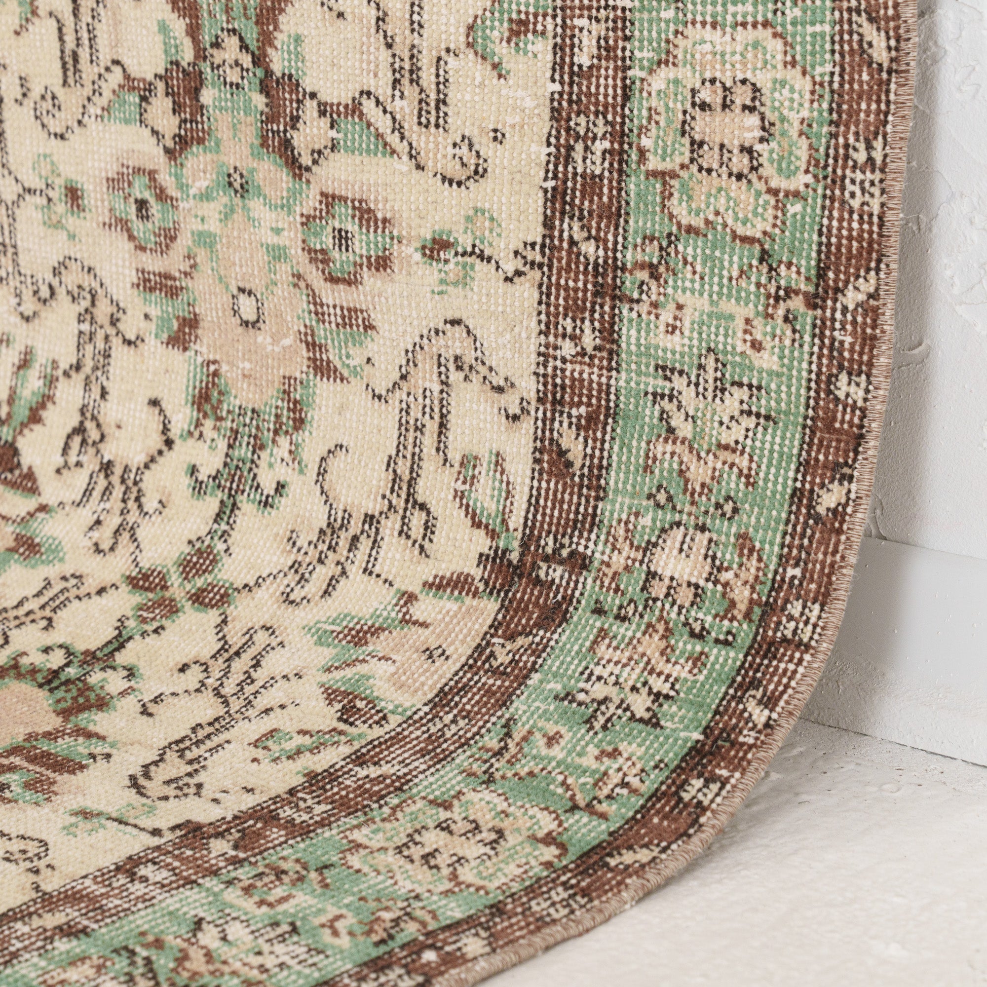 Brinelella - Vintage Turkish Area Rug