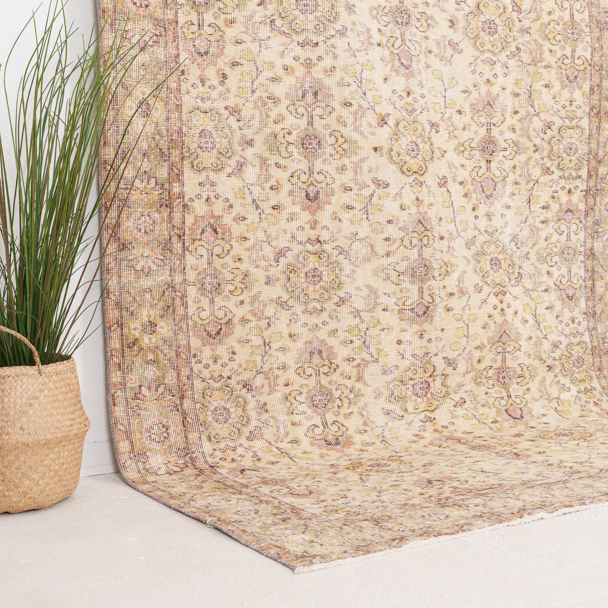 Brinela - Vintage Turkish Area Rug