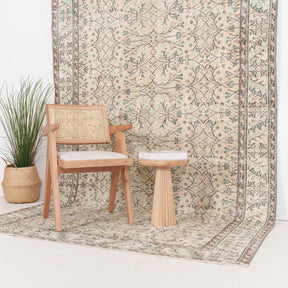 Amdiraria - Vintage Turkish Area Rug