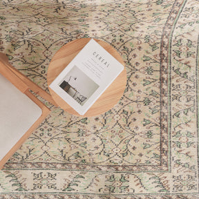 Amdiraria - Vintage Turkish Area Rug