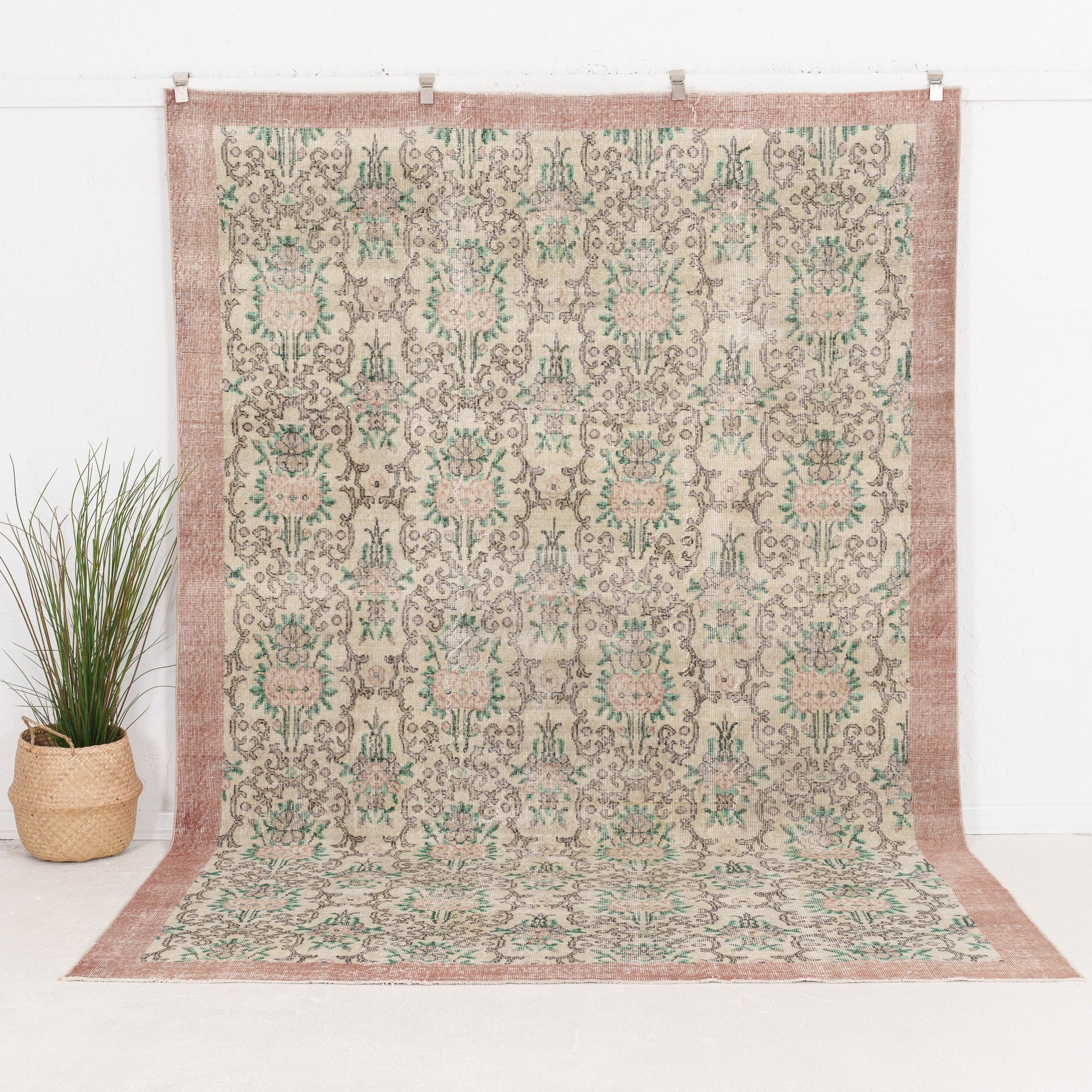 Amdirella - Vintage Turkish Area Rug