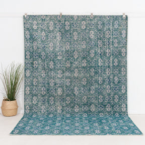 Zaeriness - Vintage Turkish Area Rug