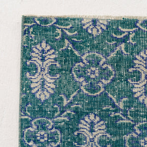 Zaeriness - Vintage Turkish Area Rug