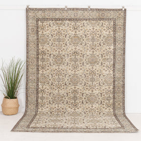 Zaerinara - Vintage Turkish Area Rug