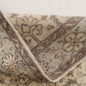 Zaerinara - Vintage Turkish Area Rug