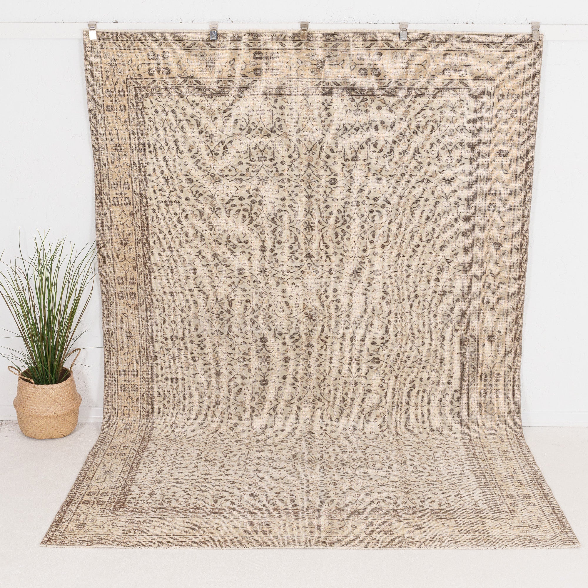 Zaerinena - Vintage Turkish Area Rug