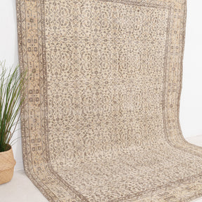 Zaerinena - Vintage Turkish Area Rug