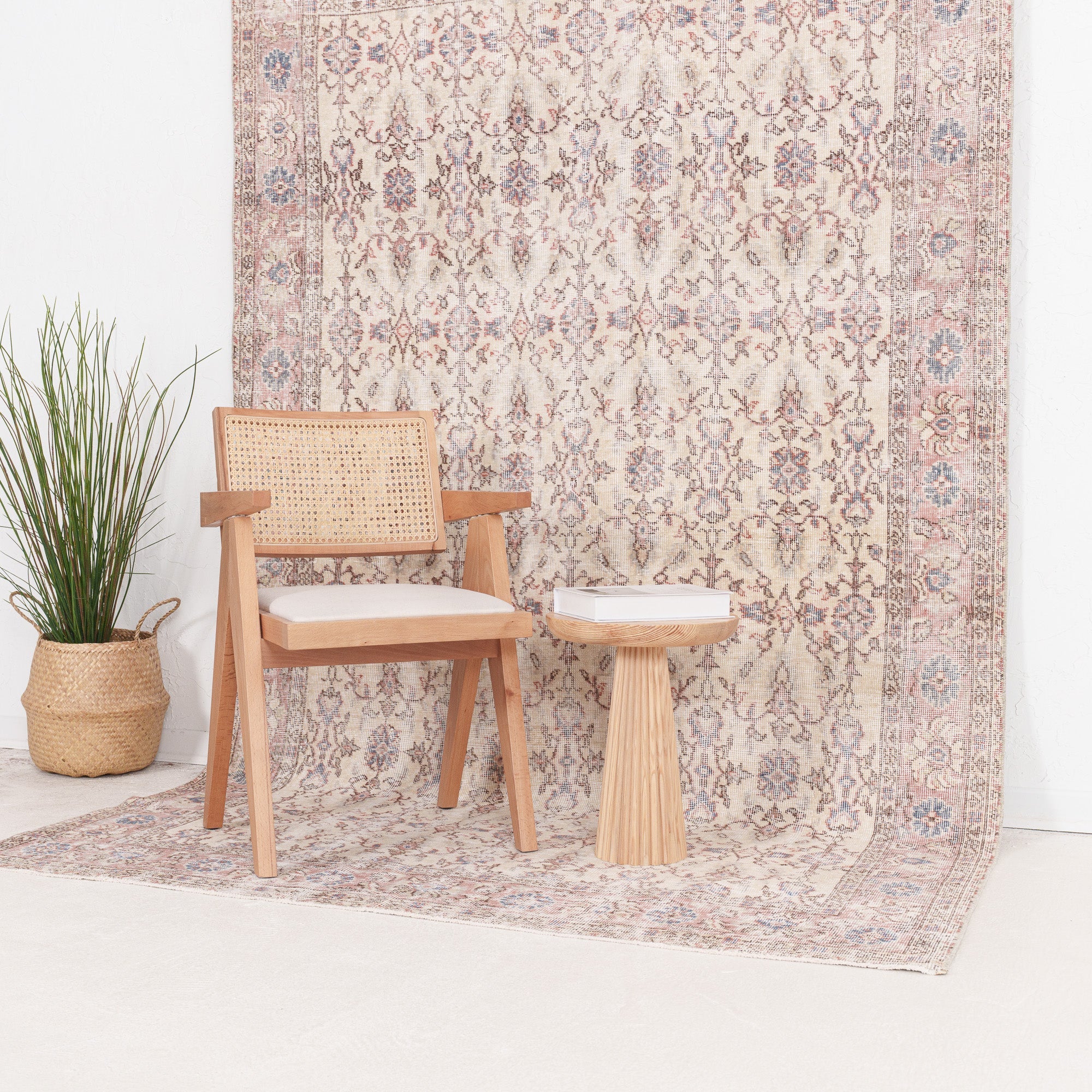 Yaelisia - Vintage Turkish Area Rug