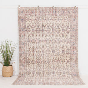 Yaelisia - Vintage Turkish Area Rug
