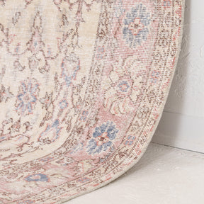 Yaelisia - Vintage Turkish Area Rug