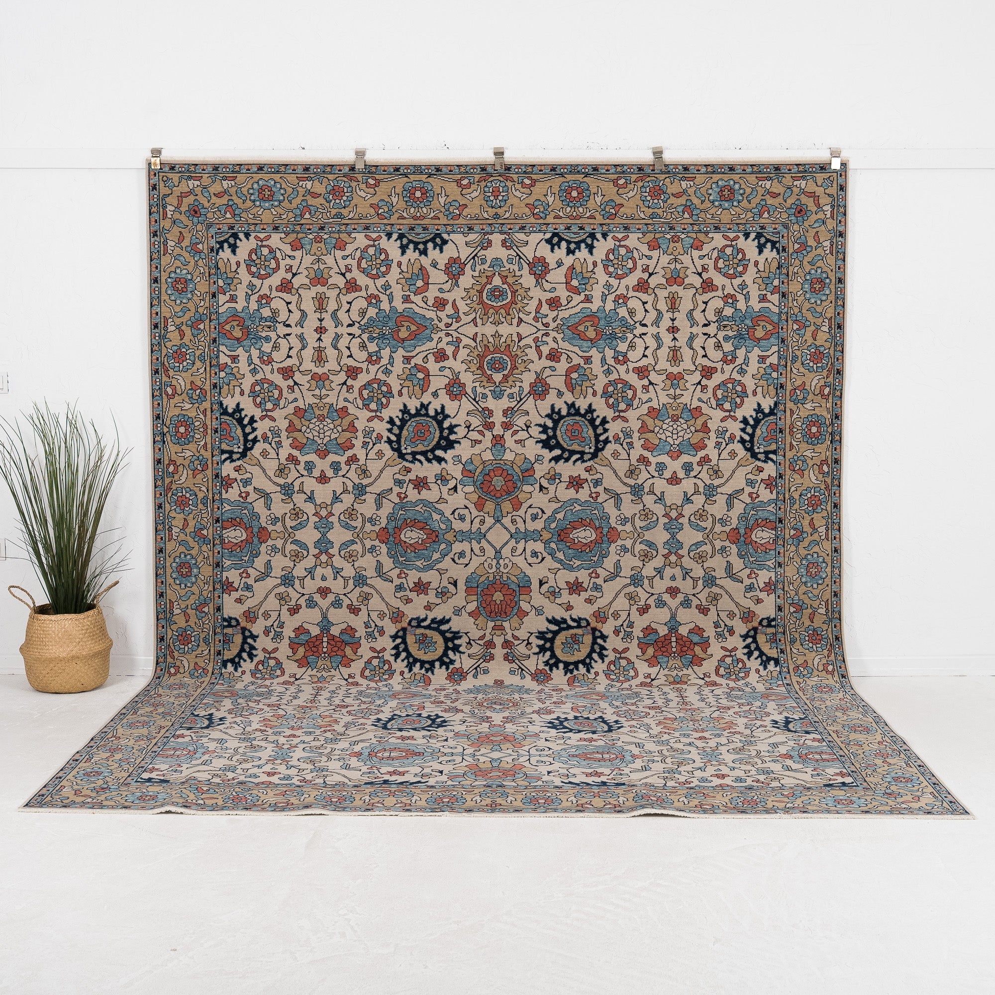 Lysendre - Vintage Turkish Area Rug
