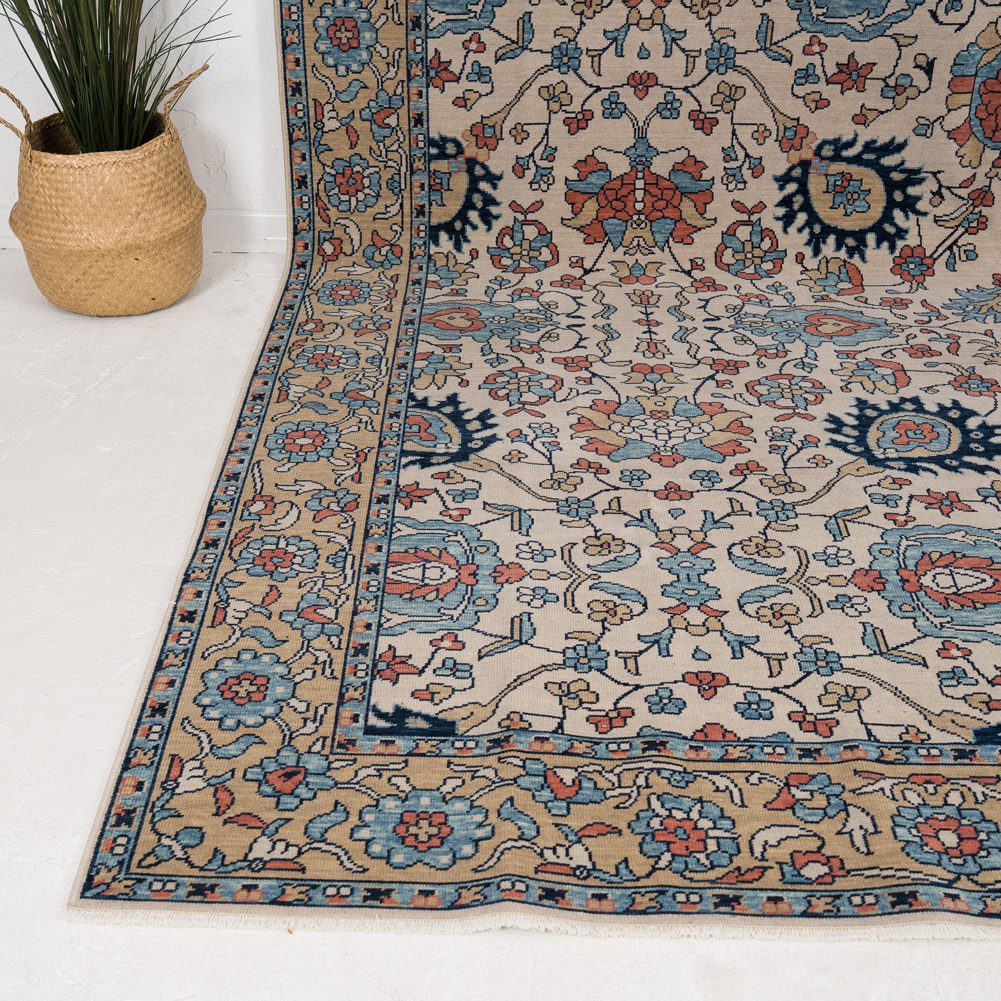 Lysendre - Vintage Turkish Area Rug