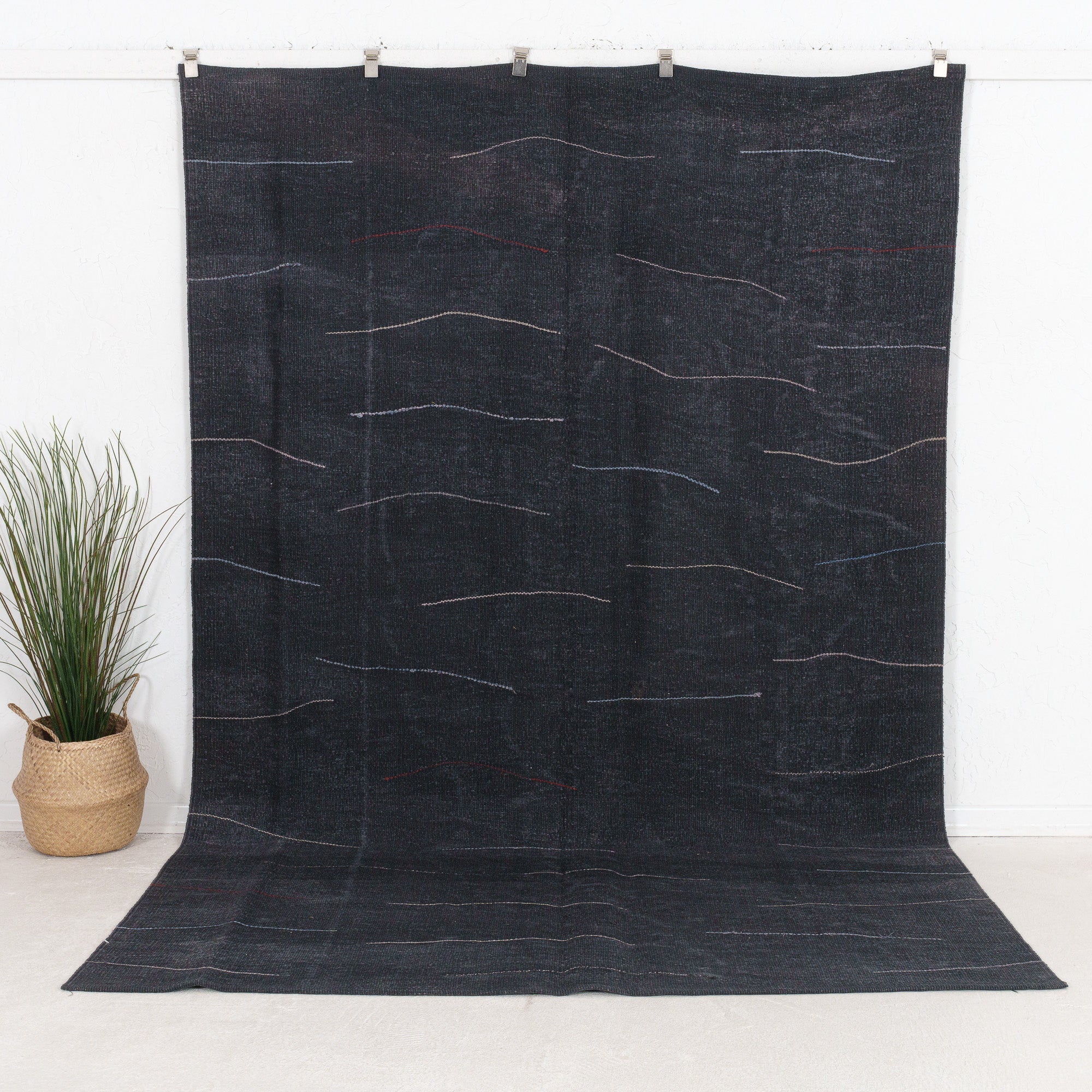 Qaelinine - Vintage Turkish Area Rug