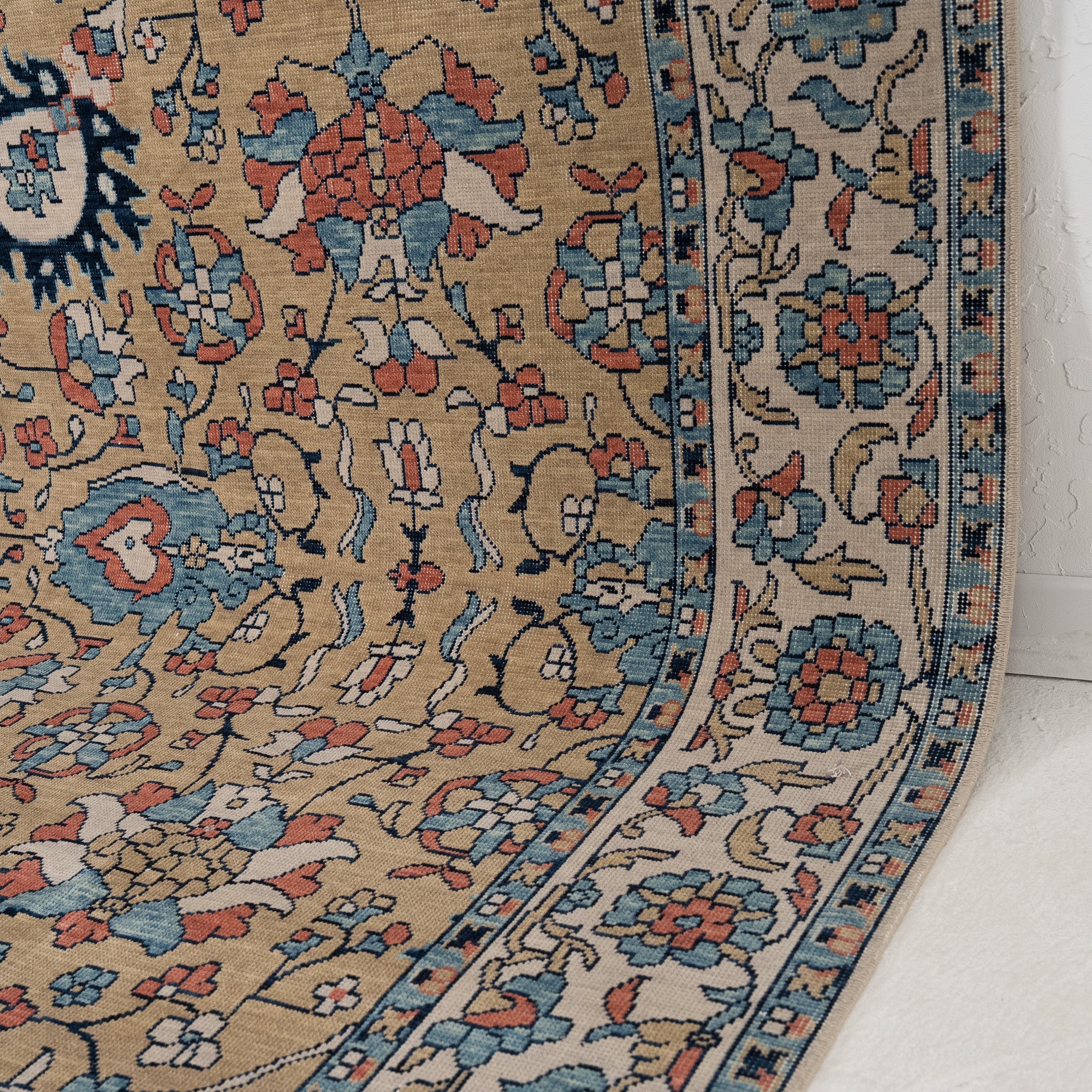 Feyralyn - Vintage Turkish Area Rug
