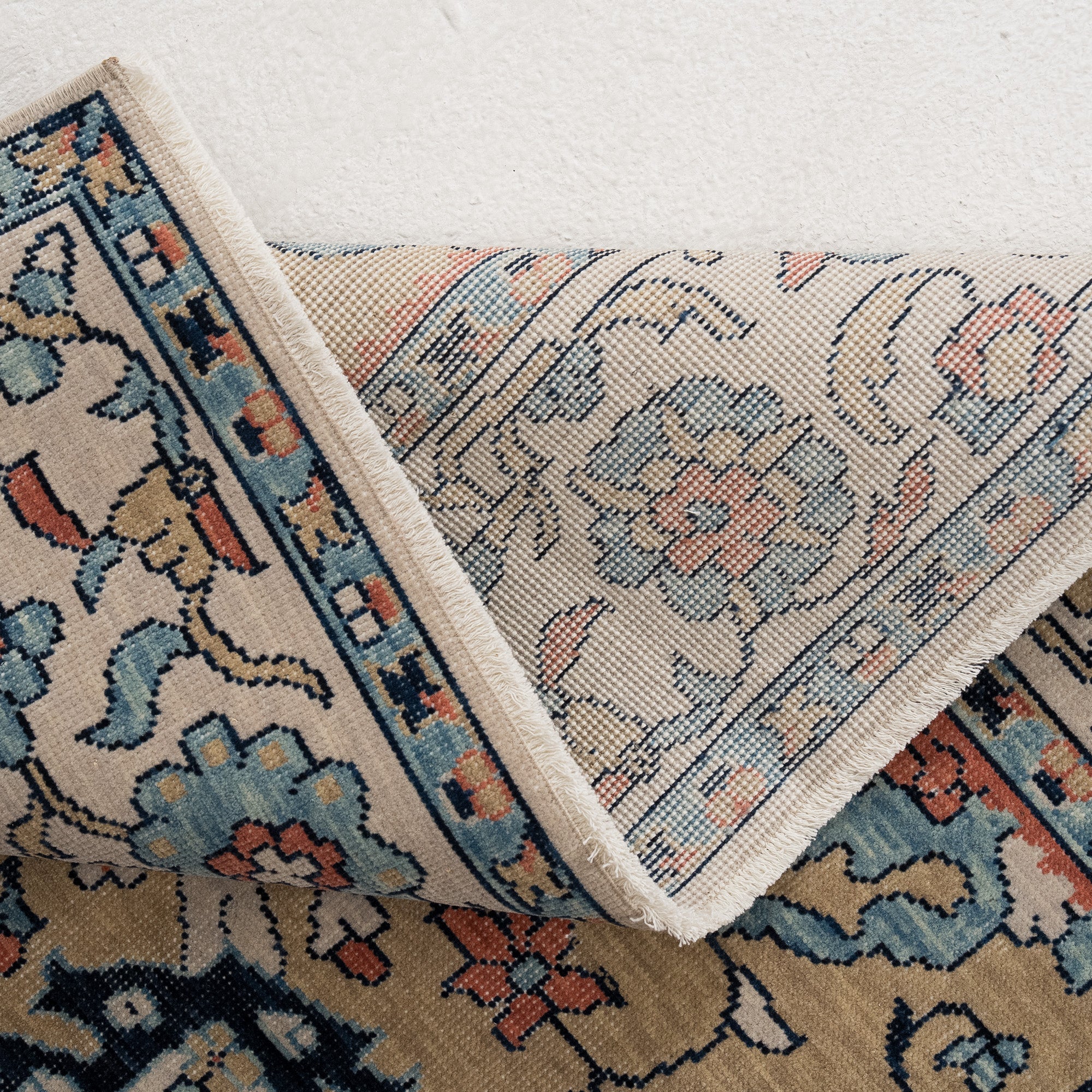 Feyralyn - Vintage Turkish Area Rug