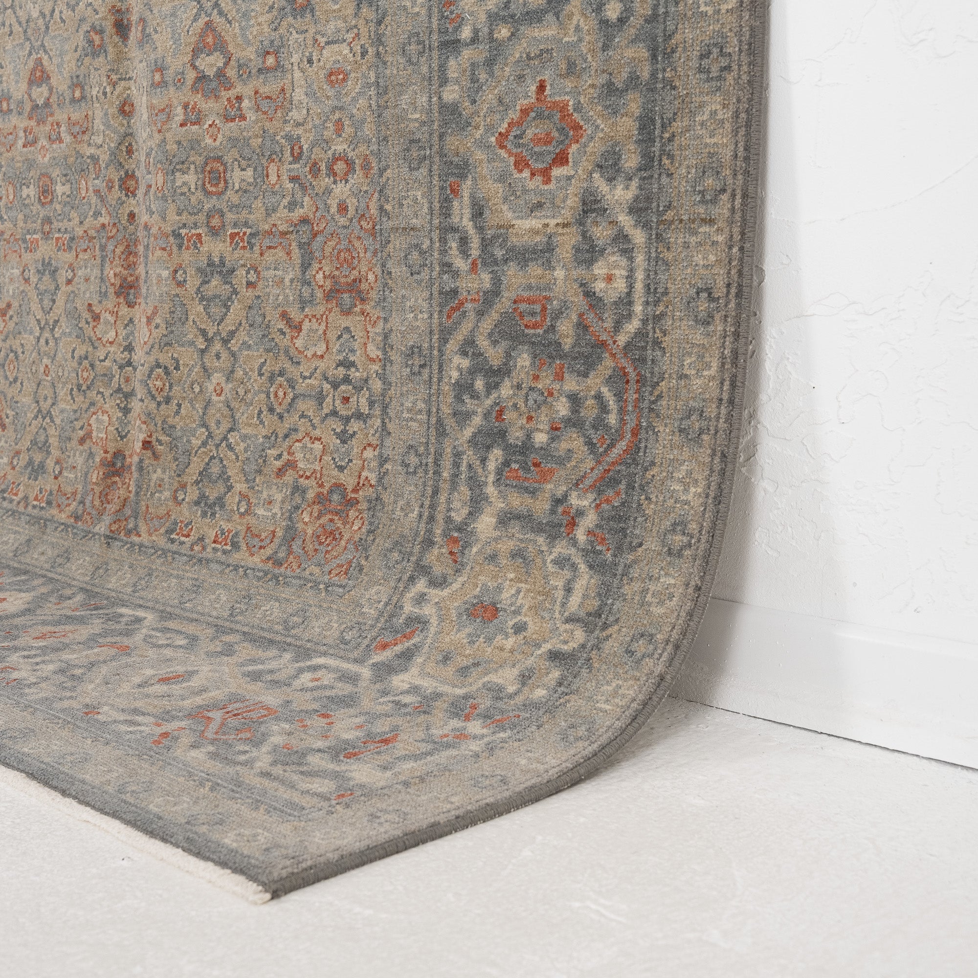 Rosavelle - Vintage Turkish Area Rug