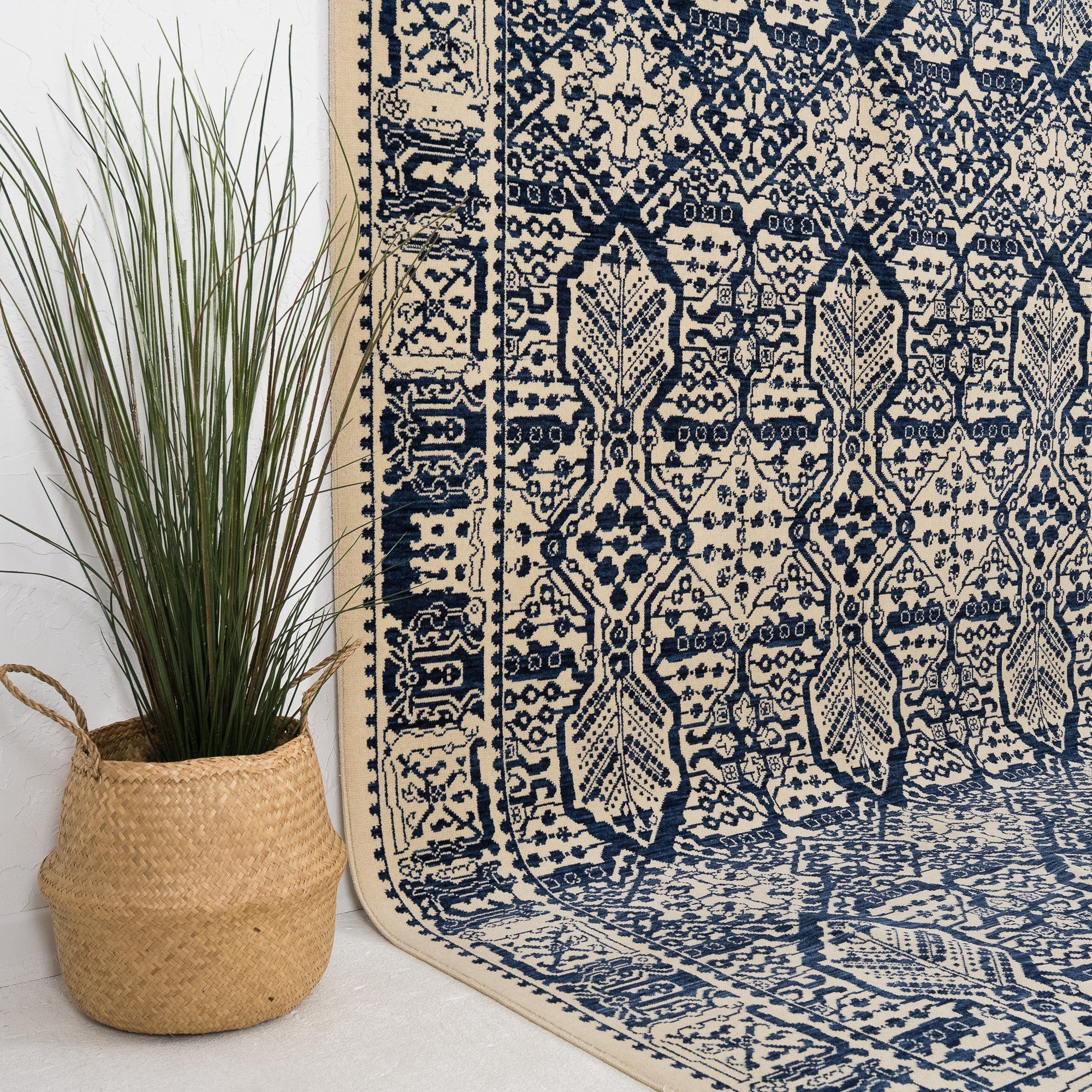 Ceralise - Vintage Turkish Area Rug