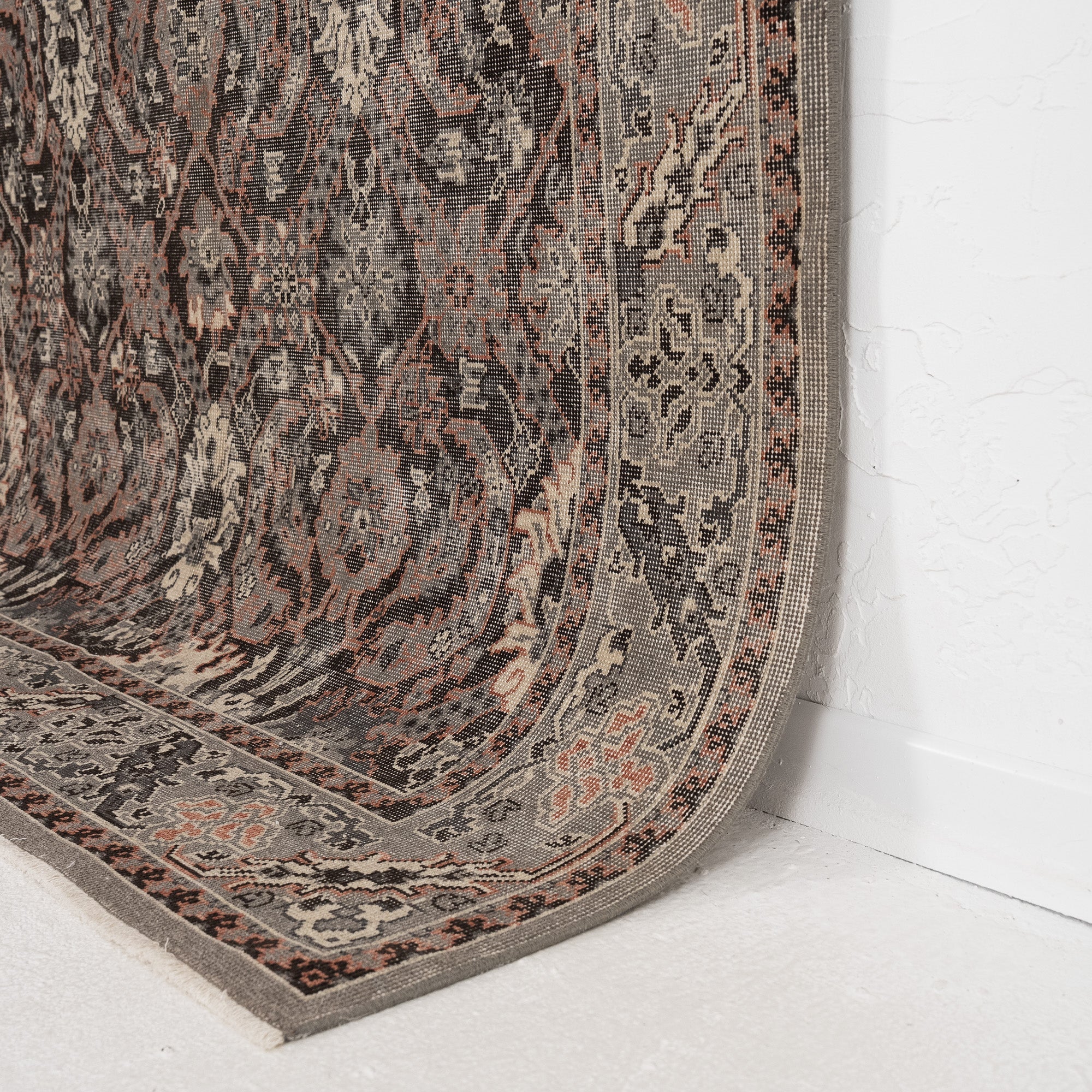 Elarissea - Vintage Turkish Area Rug