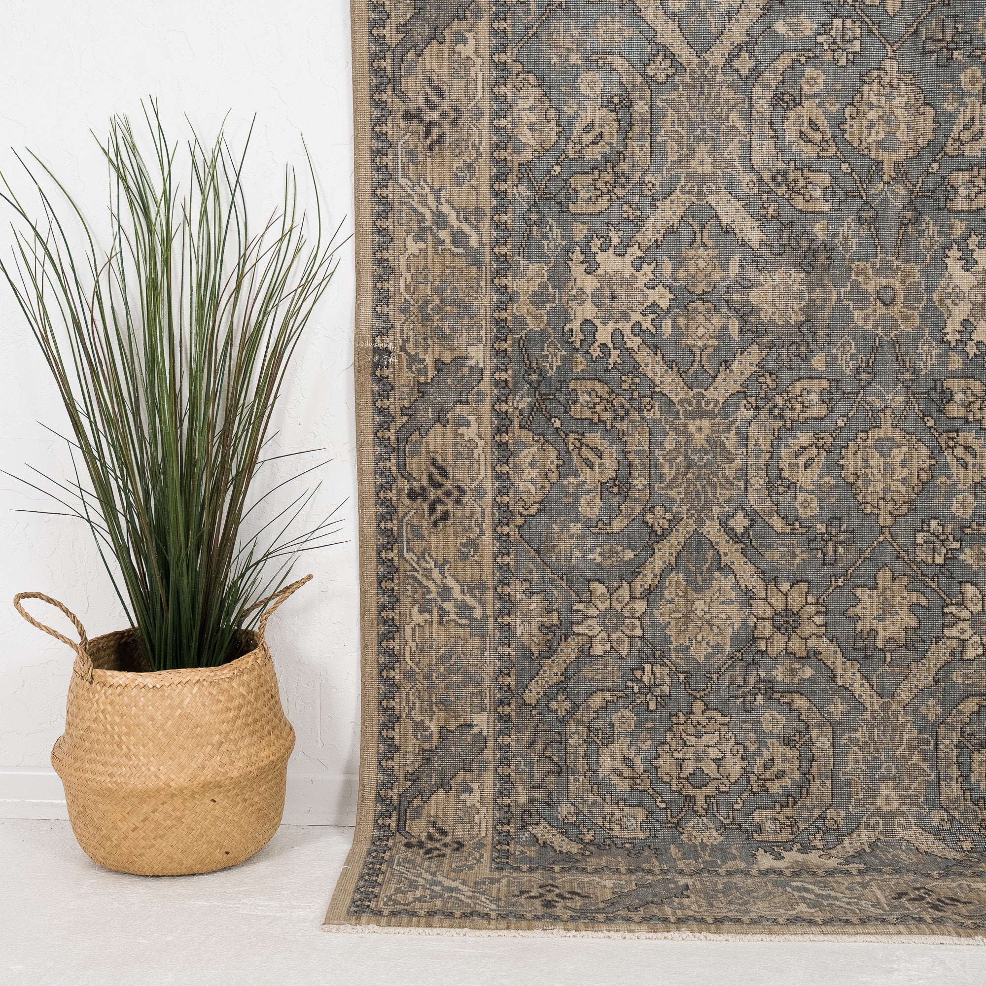 Taloriae - Vintage Turkish Area Rug