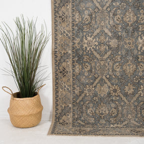Taloriae - Vintage Turkish Area Rug