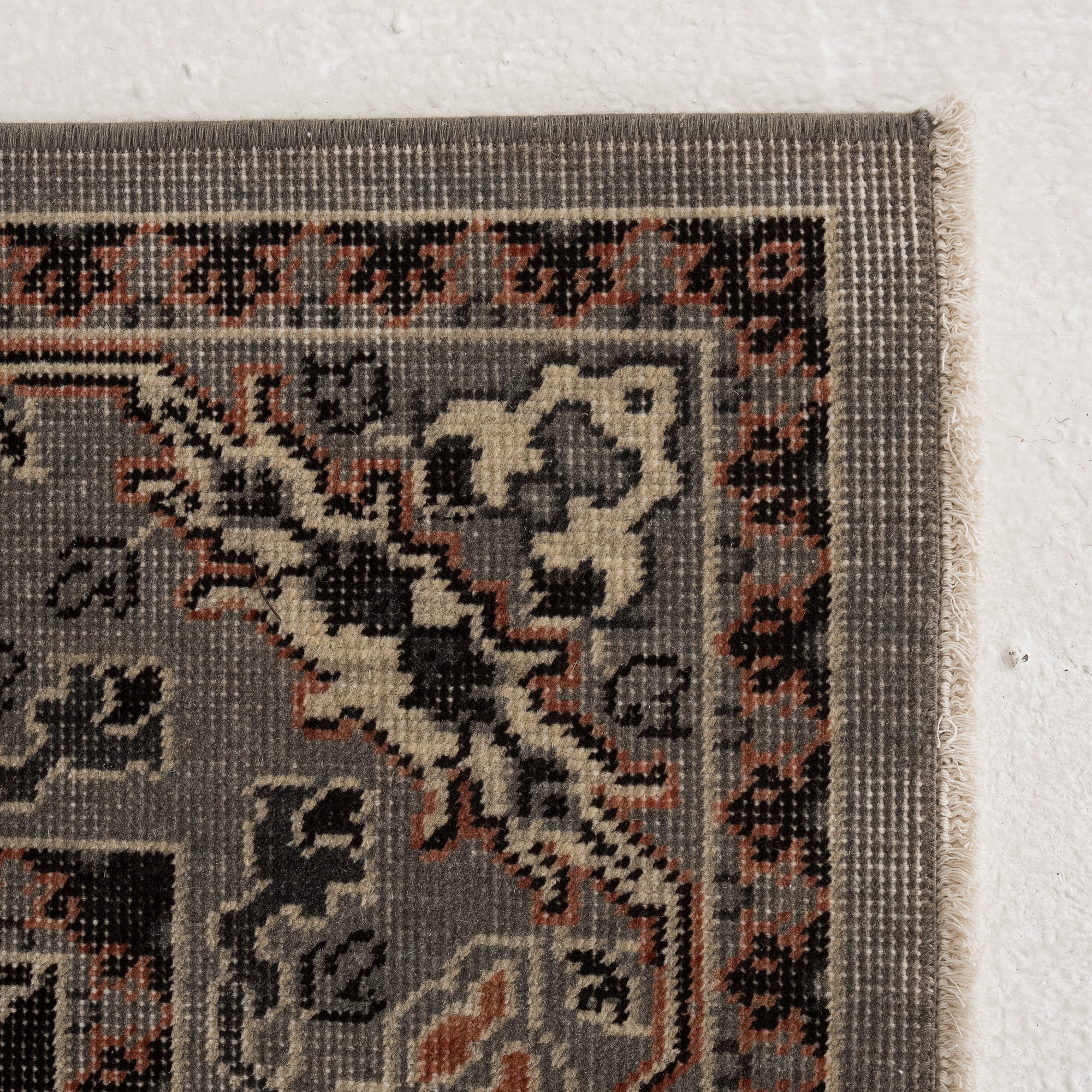 Calyandria - Vintage Turkish Area Rug
