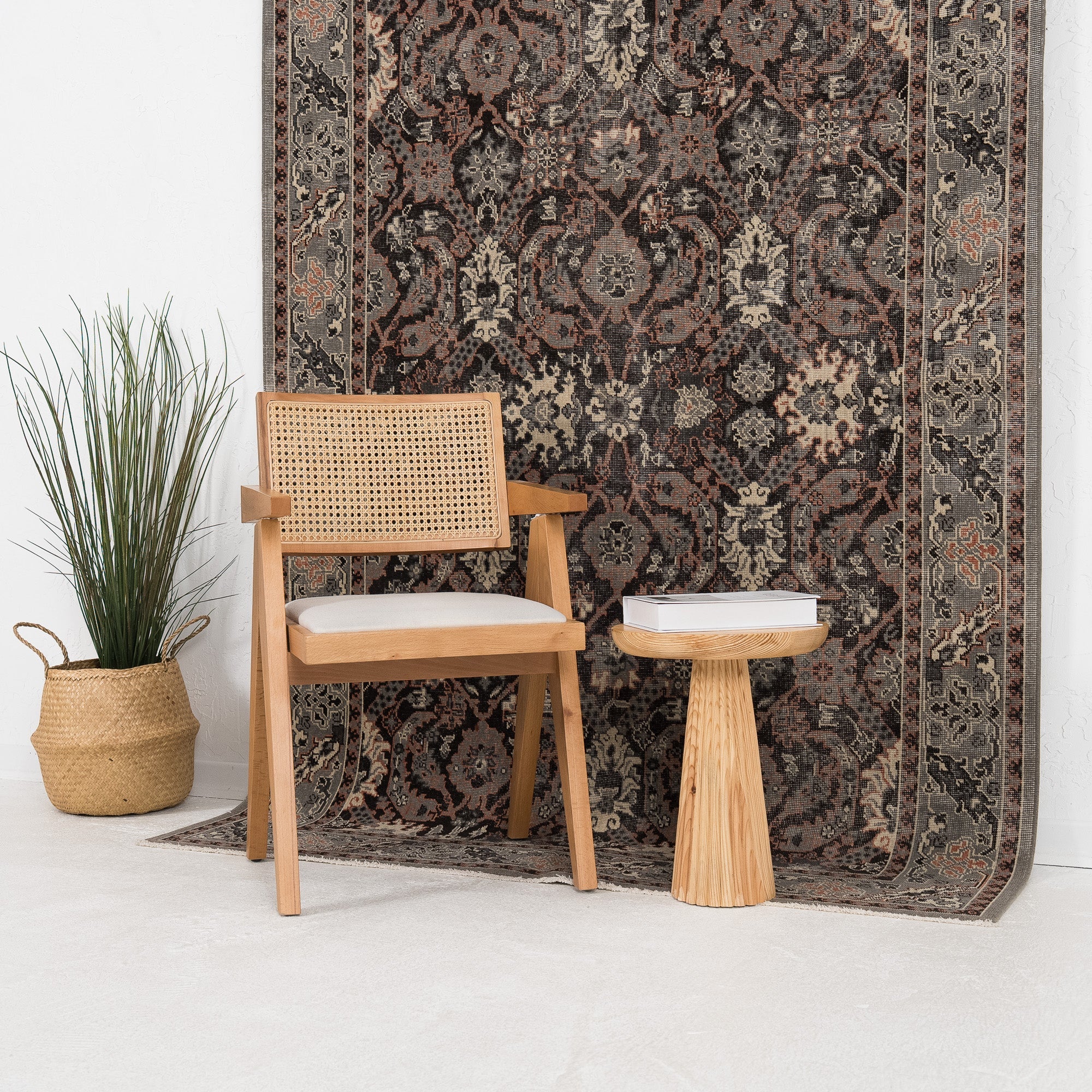 Calyandria - Vintage Turkish Area Rug